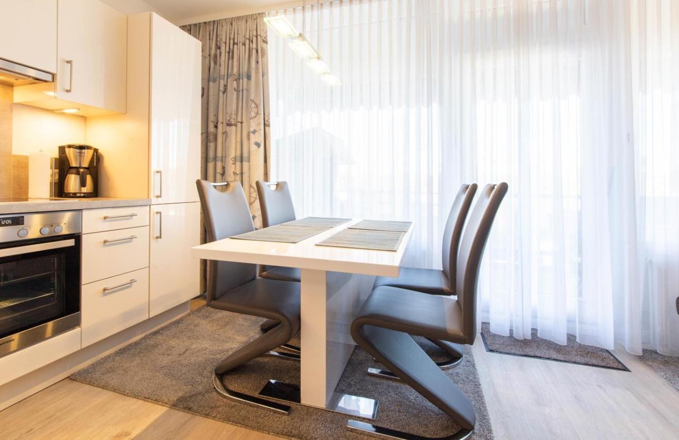 Ferienwohnung Bodo'S Strandkorb Lübeck Extérieur photo